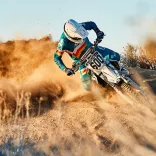 Alpinestars SM5 solid white bukósisak