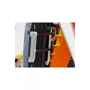 Hűtővédő (EXC/F, 2024-, fekete)