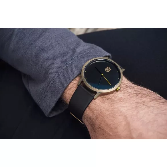 Husqvarna  Progress Óra