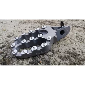 Hardline-X EVO-3 Stark Varg MX lábtartó