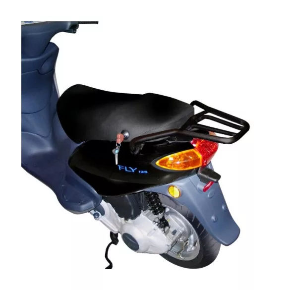 KAPPA HÁTSÓ DOBOZTARTÓ KONZOL PIAGGIO FLY 50/100/125/150 (04-17) (PLATNI NÉLKÜL)