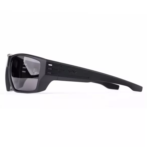 Pitcha BUZZ matte black/black napszemüveg