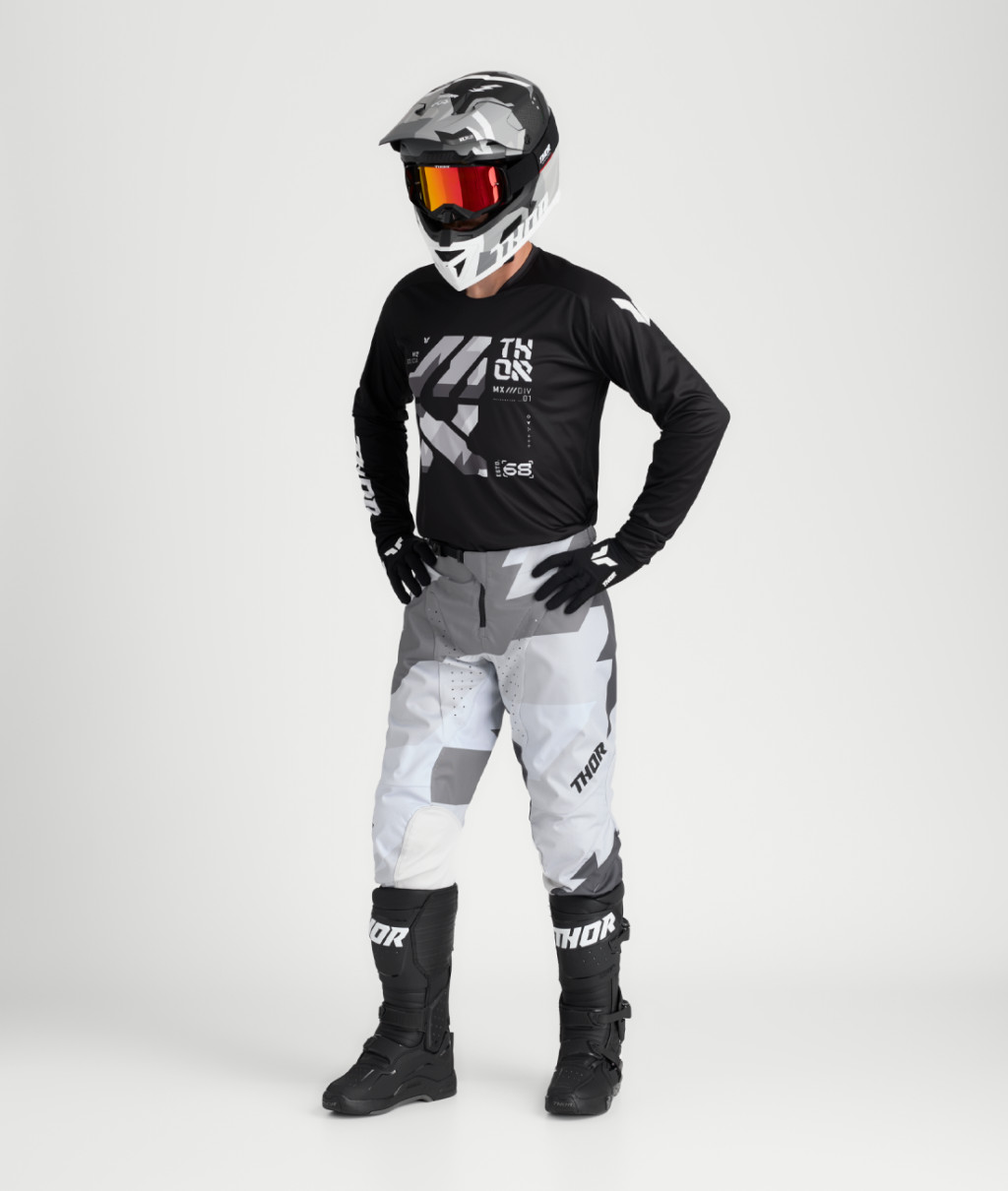 Image of Thor Launchmode brave black ruhaszett